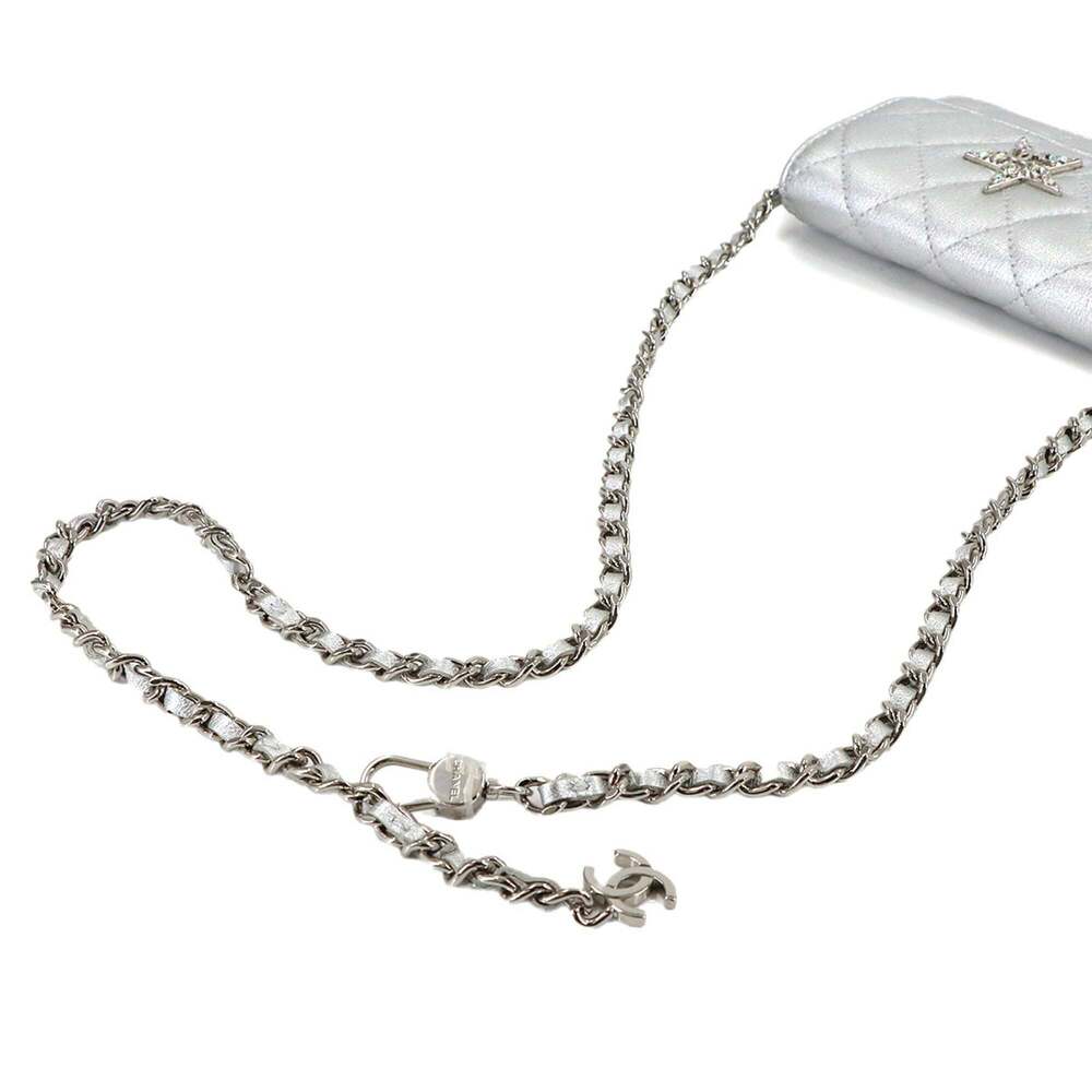CHANEL Silver Lambskin Leather Shoulder Bag - Picture 5 of 8